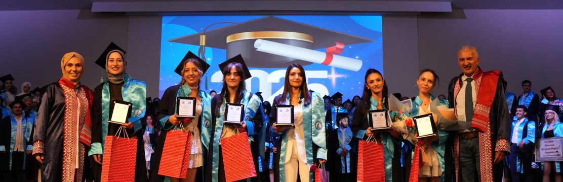 2024-2025 Akademik Yılı Mezuniyet Töreni ile Mezuniyet Sergisi Gerçekleştirildi